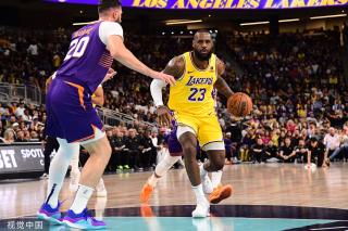 所向披靡呢 所向披靡呢